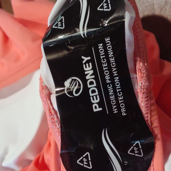 Peddney one piece coral size Small ruffled swimsuit. NWOT Size S ADORABLE - Picture 4 of 5